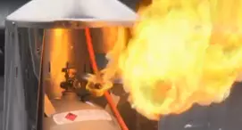 Gasflasche in Flammen wegen fehlendem Überdruckventil