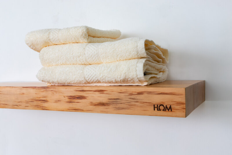 Handtuchheizung Segreto als Holzbrett